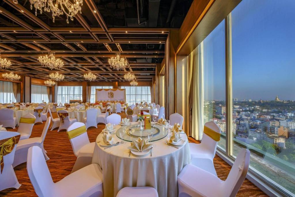 Jasmine Palace Yangon Exterior photo